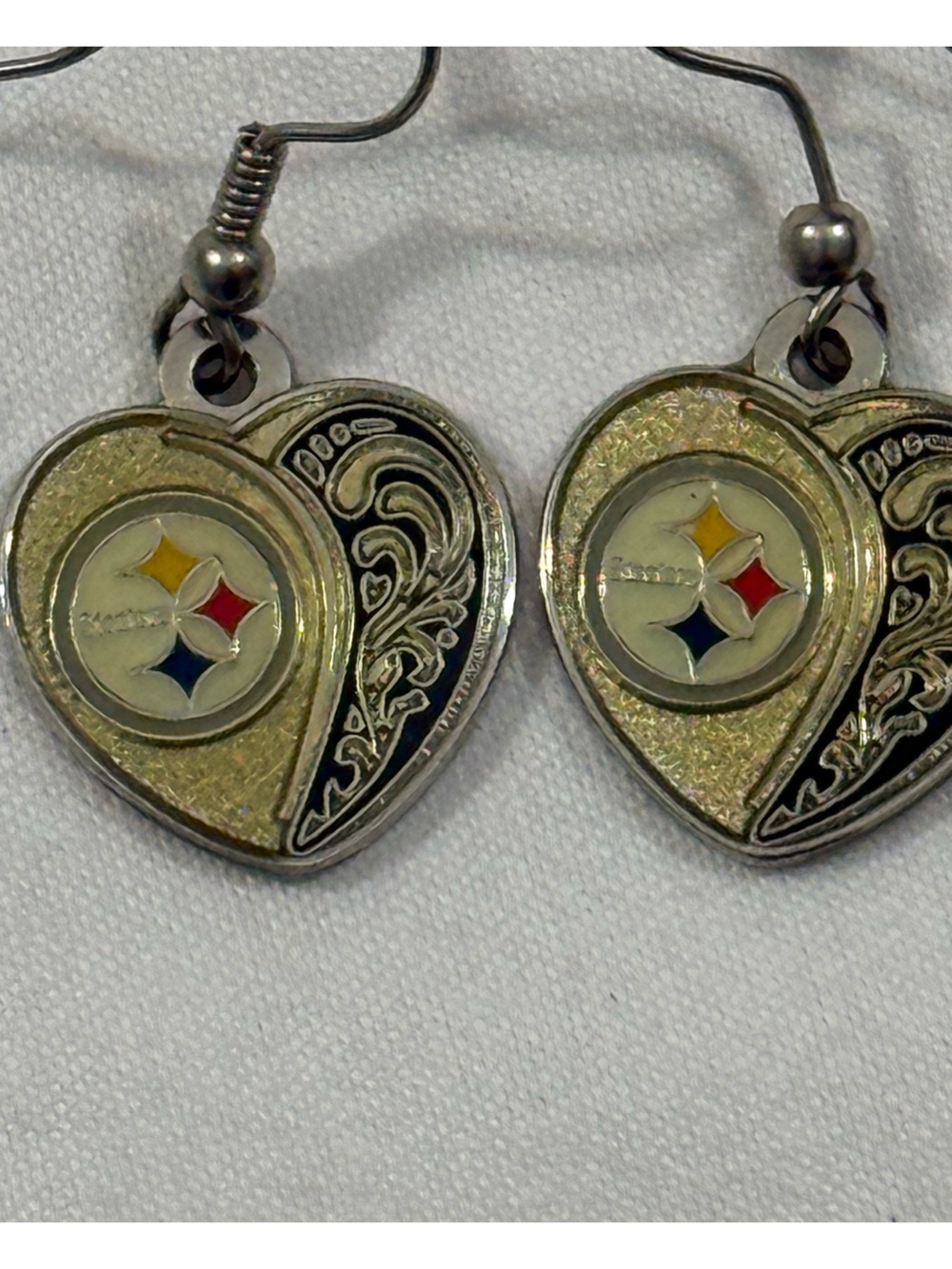 Pittsburgh Steelers Swirl Heart Dangle Earrings NFL Silver Tone 2011